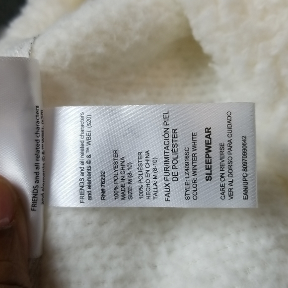 FRIENDS SLEEPWEAR - Picture 10 of 10